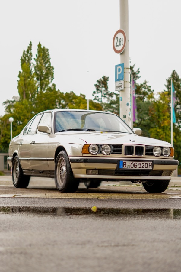 BMW E32